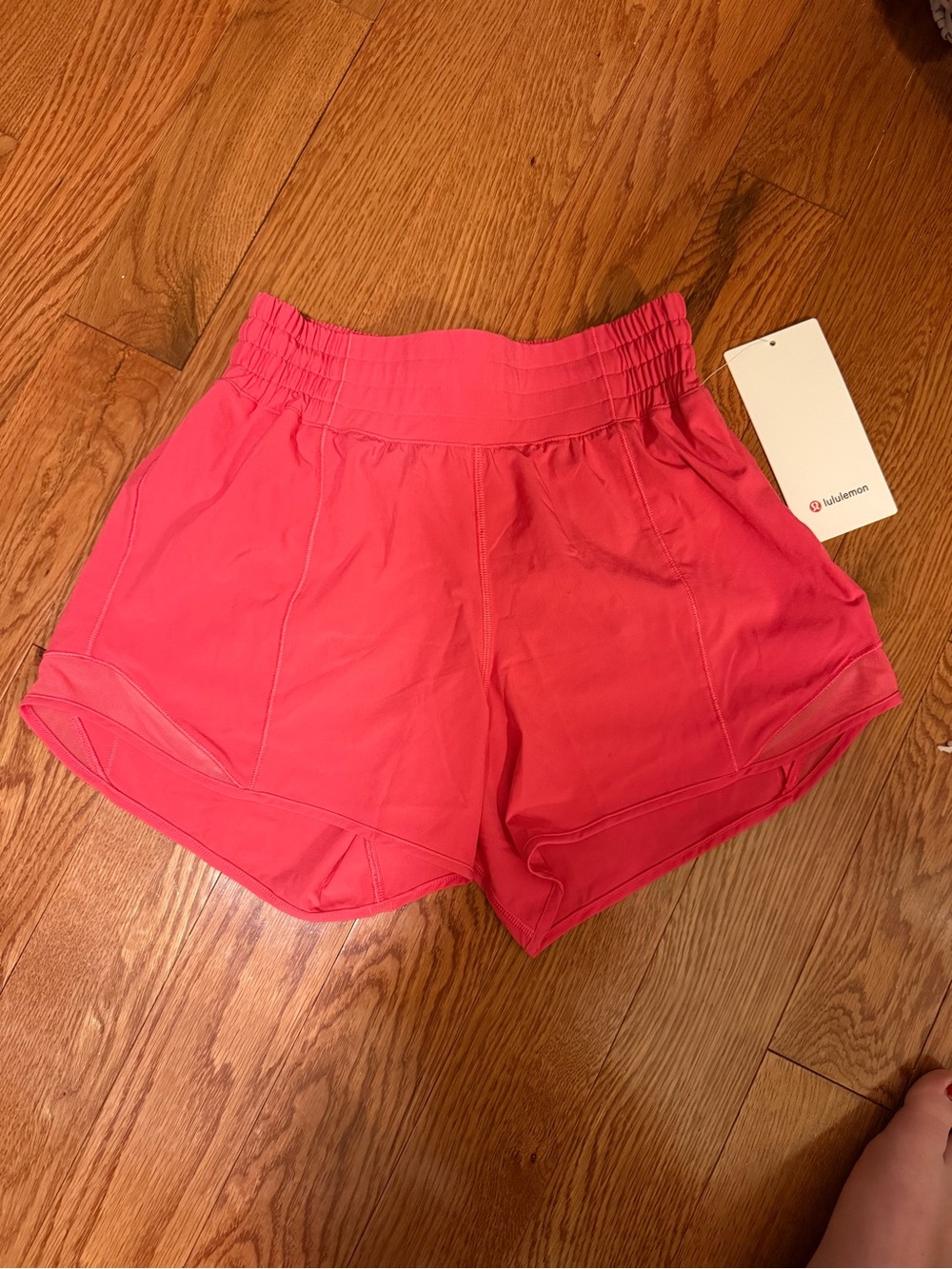 Lululemon high rise hotty hot shorts
